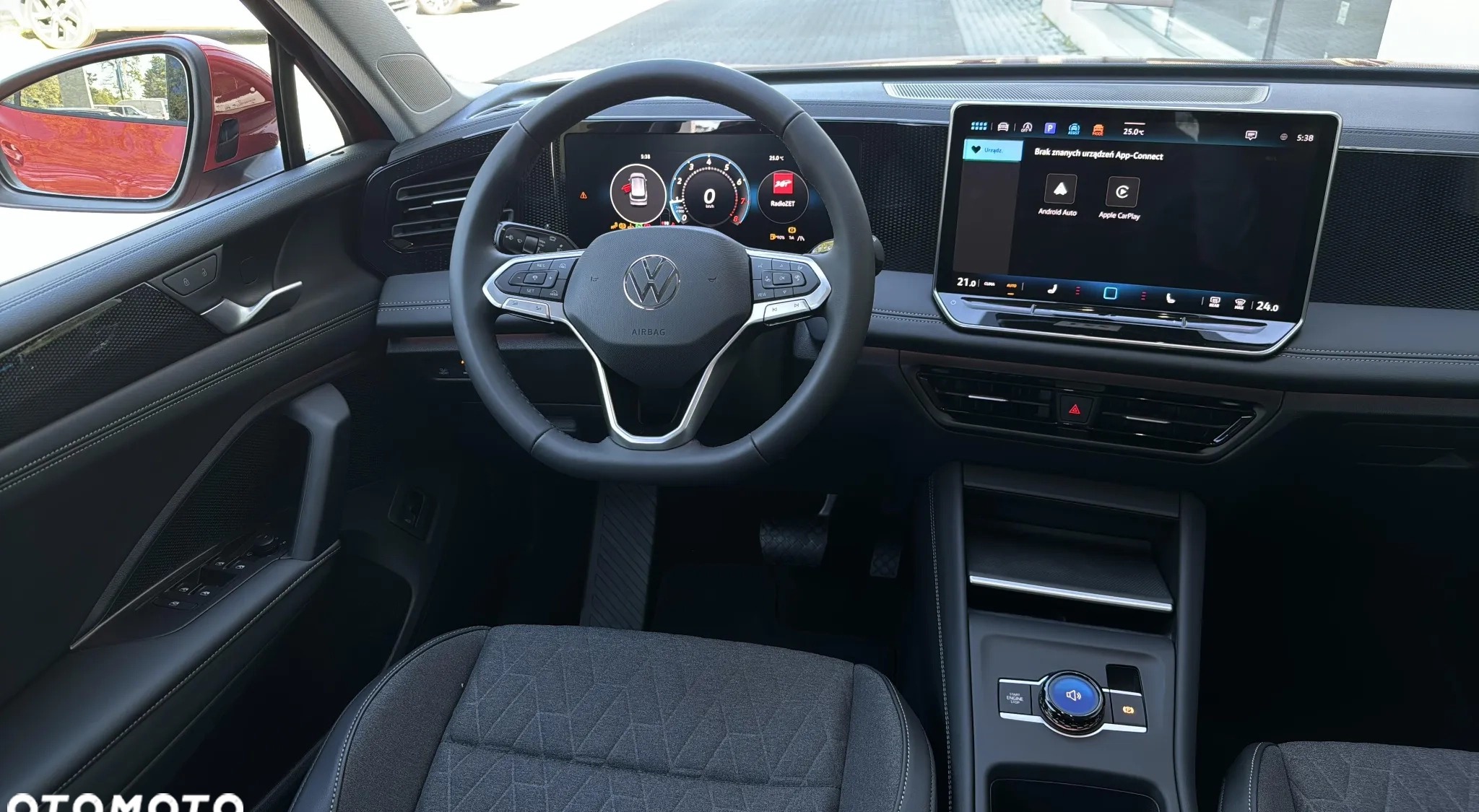 Volkswagen Tiguan cena 181300 przebieg: 5, rok produkcji 2024 z Wałcz małe 352